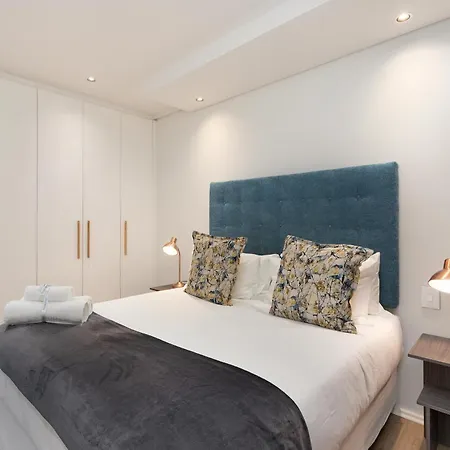 The Cosmo Luxury Suites By Totalstay Cape Town Exterior photo