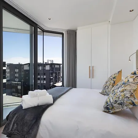The Cosmo Luxury Suites By Totalstay Cape Town Exterior photo