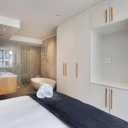 The Cosmo Luxury Suites By Totalstay Cape Town Exterior photo