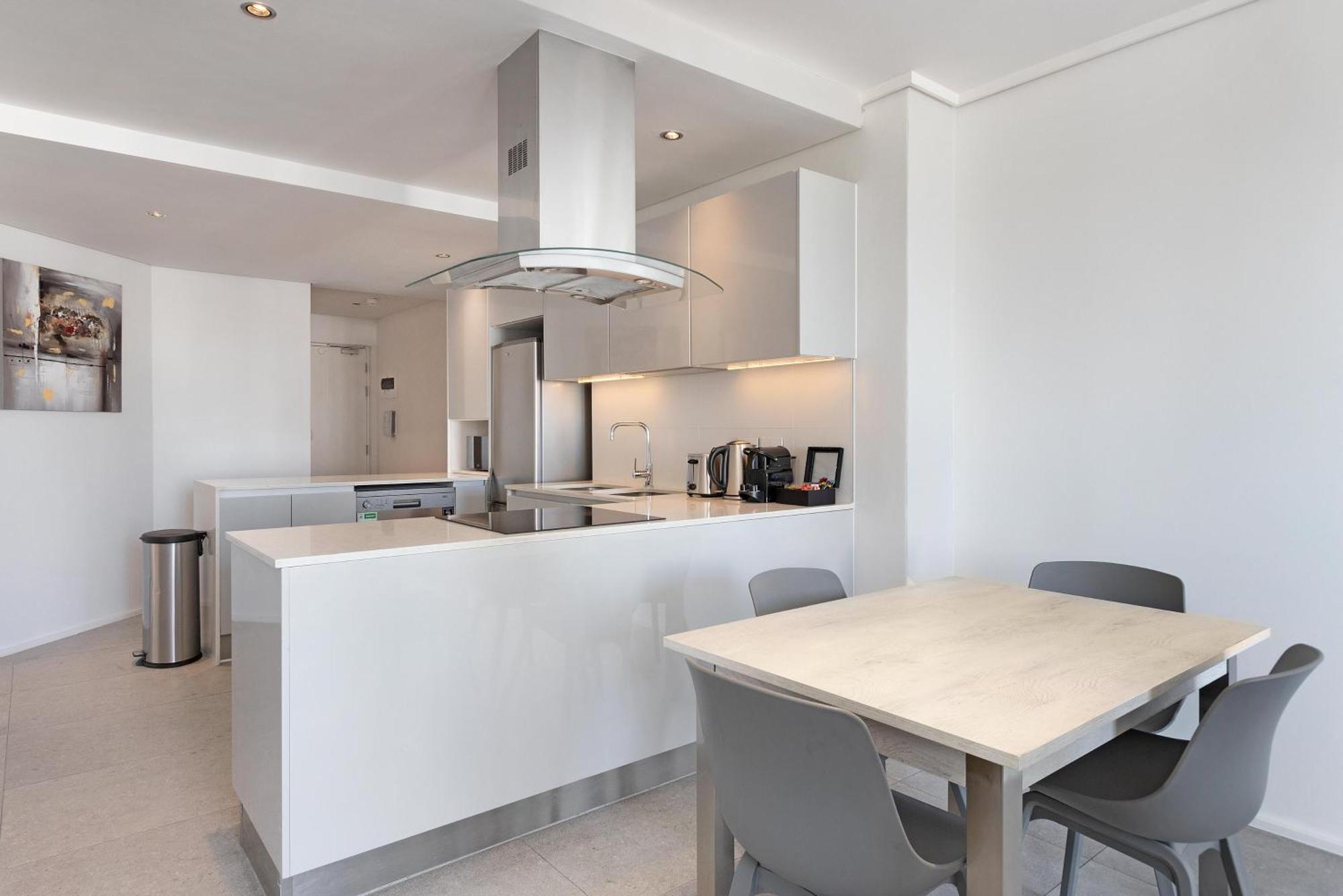 The Cosmo Luxury By Totalstay Aparthotel